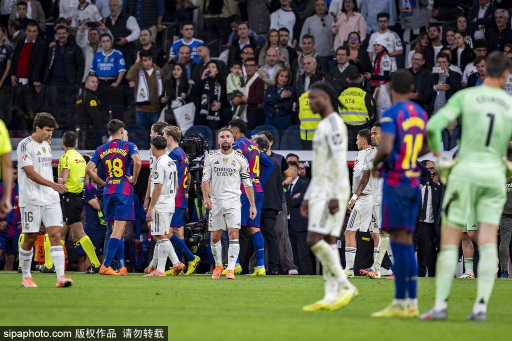 皇马官宣卡瓦哈尔右膝手术成功 战利物浦阿诺德迎首发